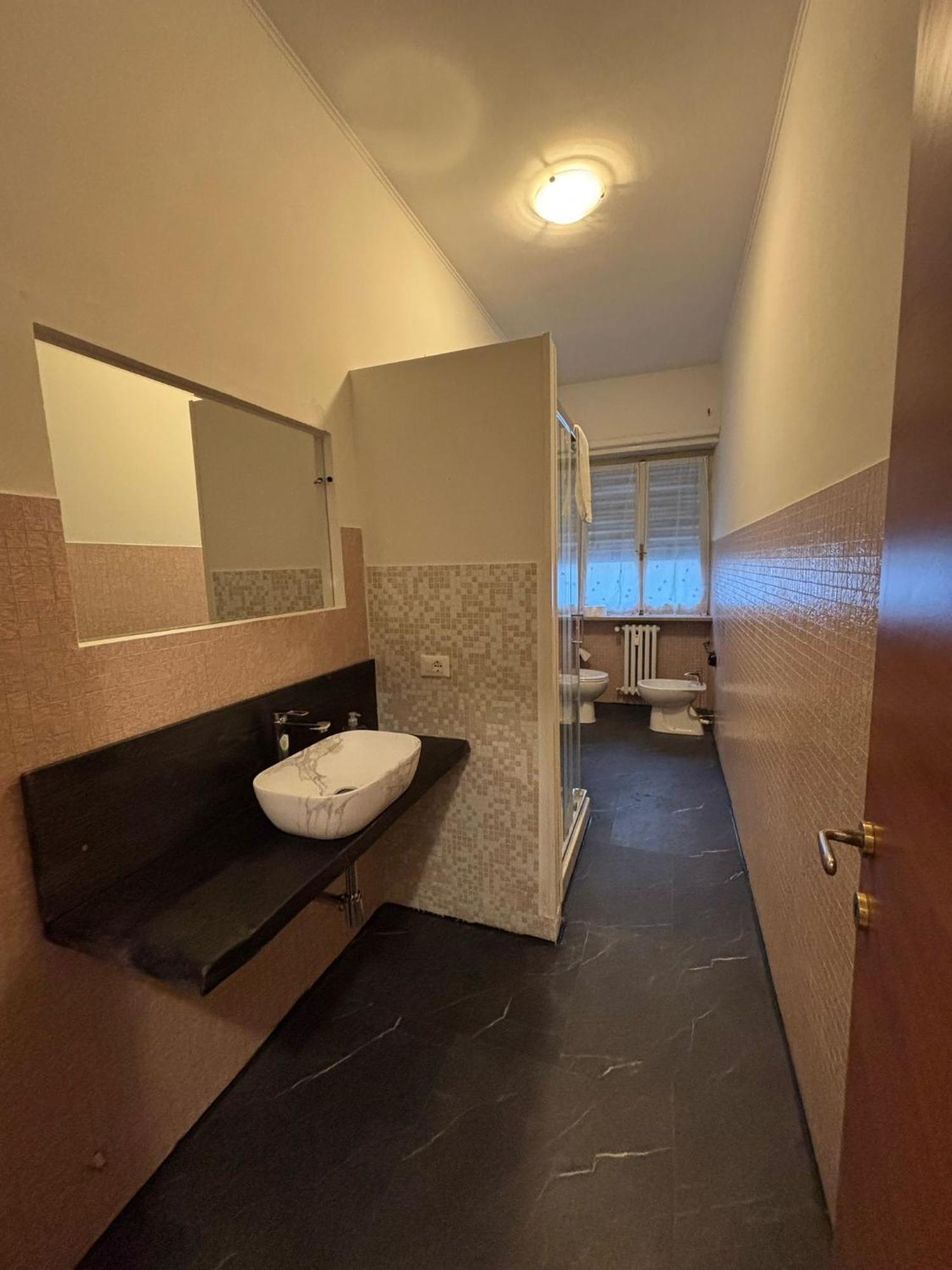 Marconi Rooms And Apartments Βερόνα Εξωτερικό φωτογραφία