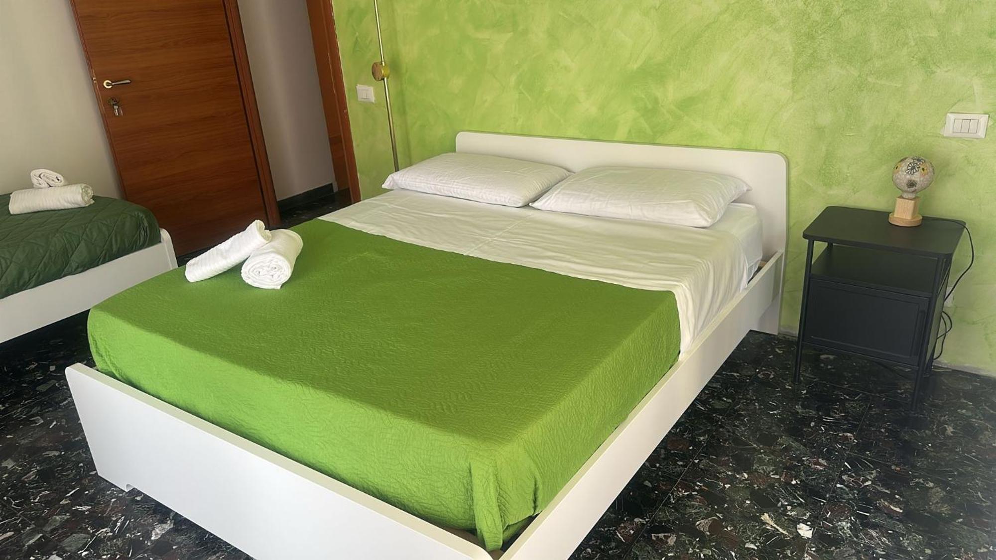 Marconi Rooms And Apartments Βερόνα Εξωτερικό φωτογραφία